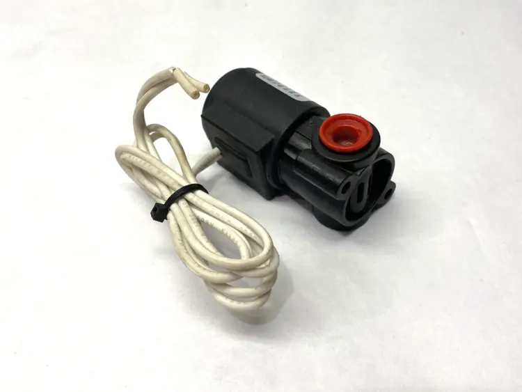 Used ALCON SOLENOID VALVE 1/4" PORTS 24VDC Solenoid Valves | Maverick Industrial Sales #1101564