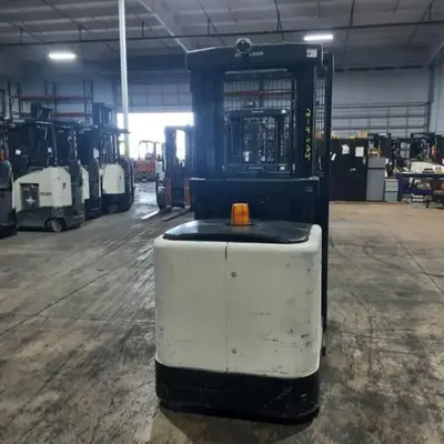 USED 2016 CROWN SP3510-30