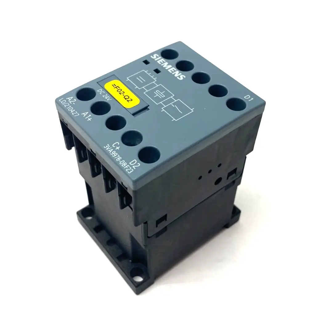 USED SIEMENS TIME-DELAY DEVICE, FIXED DELAY 24VDC