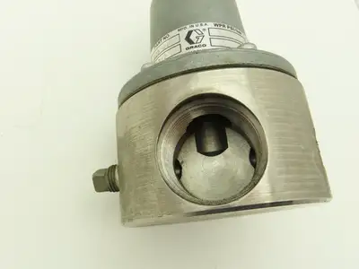 Graco 208-997 Low Pressure Corrosion Resistant Back Pressure Regulator w/Gauge
