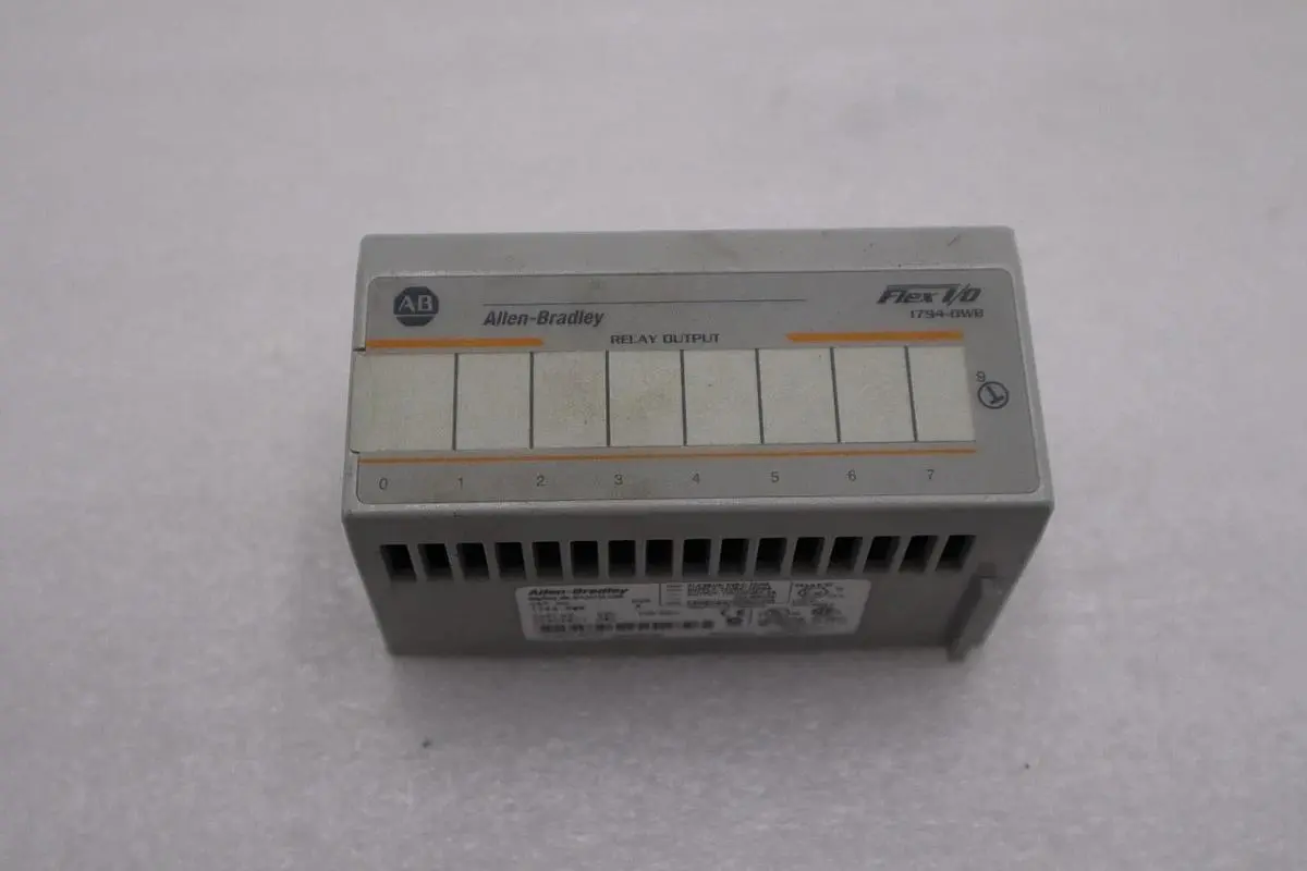 ALLEN BRADLEY 1794-0W8 SER A RELAY OUTPUT STOCK H128A