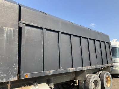 Used 2006 PETERBILT 362 Dump trucks Michigan US | Miedema Asset Management Group #1321340