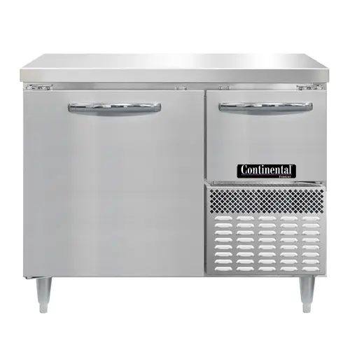 Continental DFA43NSS 43" W Worktop Freezer W/ (2) Sections & (2) Doors, 115v