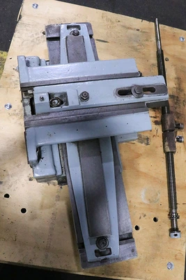 USED 1970 Lodge & Shipley POWERTURN 2516 TAPER