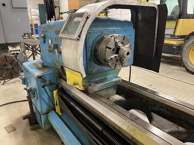 USED 1975 MONARCH LATHES 3220x216