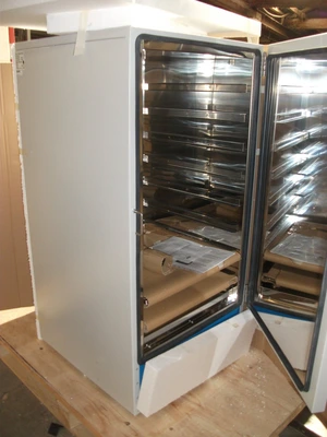 240L New General Purpose Oven 250 Deg C