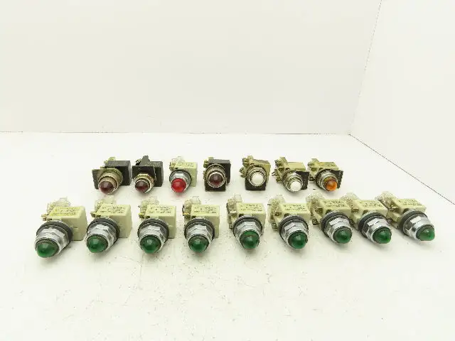 Square D 9001-KM1 Button Mixed Round Dome Illuminated Lot of 16