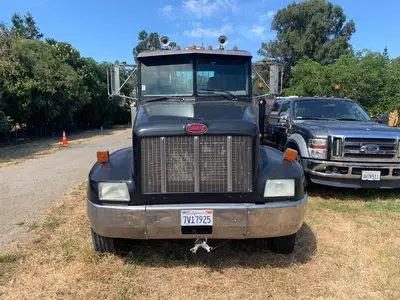 USED 1999 PETERBILT 330