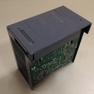 USED ALLEN BRADLEY 1746-P2 / PS SER C