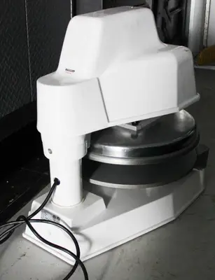Doughpro Proluxe Dp3300 Pizza Dough Press NSF Automatic Upper Heated Platen, 18″ automatic dough press.