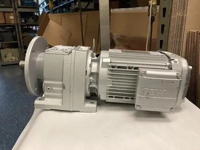 Used SEW-EURODRIVE R47F DRN90L4 Gearmotors | Surplus Asset Holdings #1227066