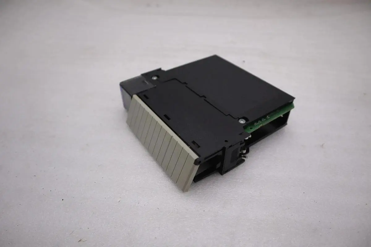 Allen Bradley 1756-DNB /B ControlLogix DeviceNet Communications Module STK 3533A