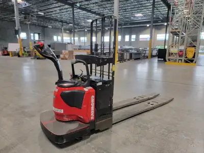 USED RAYMOND 8410