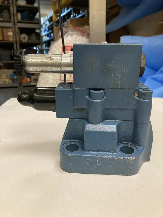 Used EATON VICKERS DG4V-3-0B-VM-U-H7-60 Pump & Valve Parts Ohio US | Surplus Asset Holdings #1242451