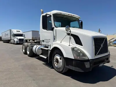 Used 2011 VOLVO VNL64T300 Conventional trucks California US | Ben Kaplan Equipment #1250886