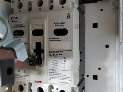 50/100 Amp Circuit Breaker HFD3050/HFD3100 Bucket for Freedom 2100 MCC Frame