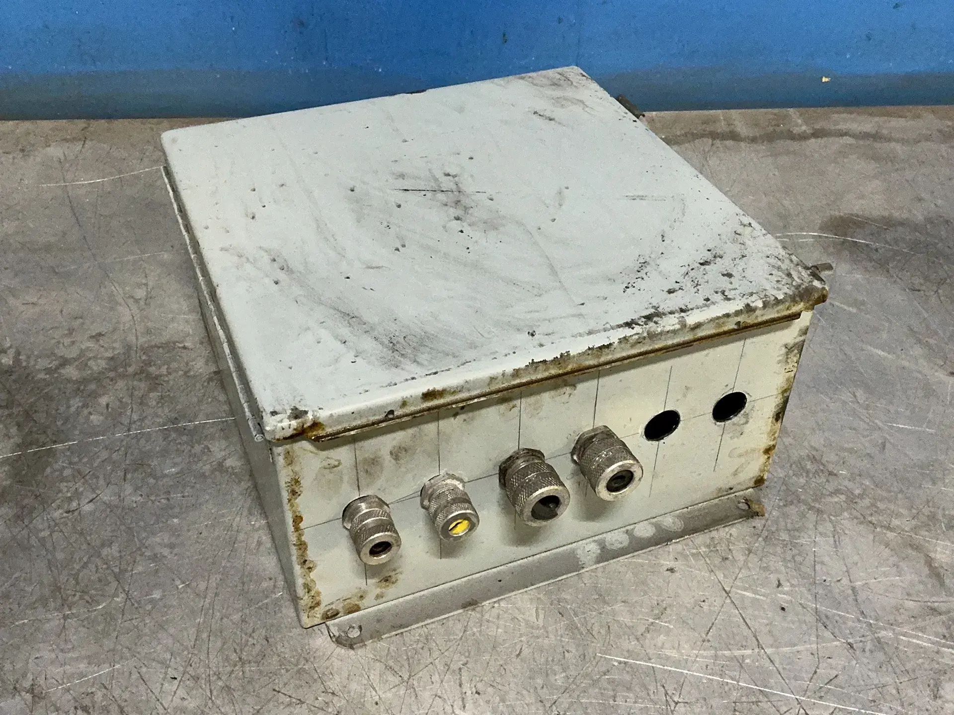 Used HOFFMAN A1212CH Electrical Boxes Ohio US | HGR 24 #1288679