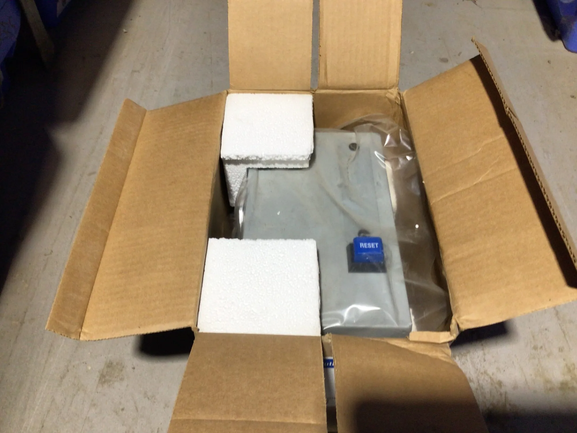 Eaton ECN0501AAA Freedom Non-Combination Starter FVNR Size 0 120 v coil