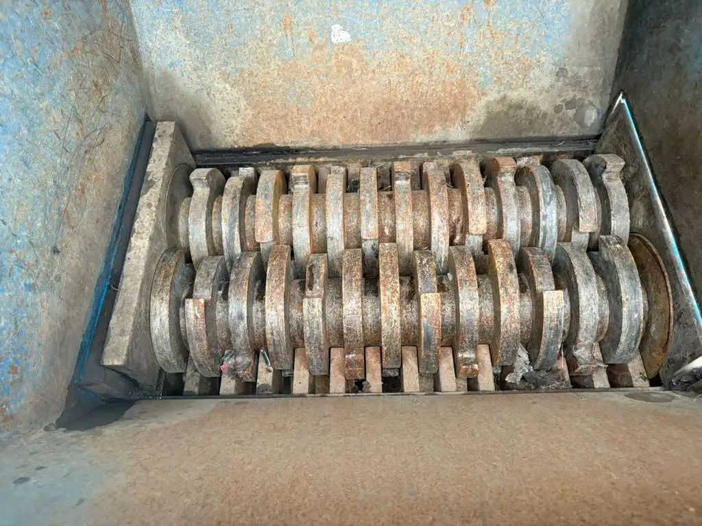 Used _UNKNOWN_ _UNKNOWN_ Shredders US | Solid Equipment Company #1232435