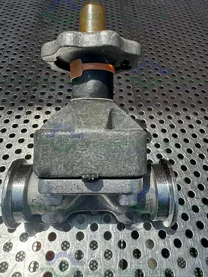 USED ITT / GRINNELL 316L STAINLESS STEEL DIAPHRAGM VALVE W/ 1" SANITARY FITTING CF3M