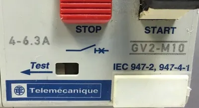 Telemecanique GV2-M10 Manual Motor Starter + GV2-AN11 4-6.3A 4D
