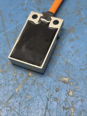 New | in-Stock Balluff BES R01ZC-PSC50B-BZ00,2-GS04-W05 Sensors Indiana US | J&J Industrial Supply #1352421