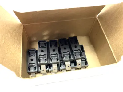 New | in-Stock Cooper Bussmann Fuse Block 6.3 x 32mm Bolt-In Fuse Accessories Michigan US | Maverick Industrial Sales #1456545