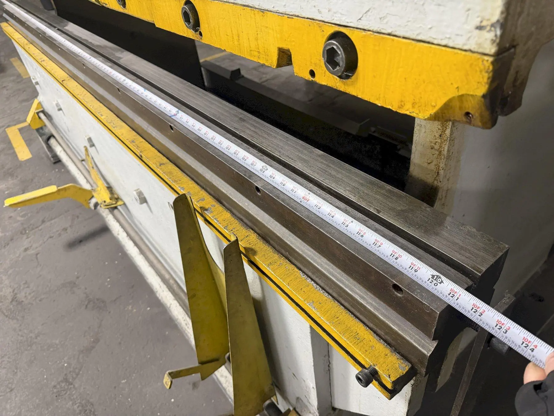121" x 5.25" x 5.25" 4 WAY FEMALE BOTTOM PRESS BRAKE DIE WITH DIE HOLDER: YOBRO #24999