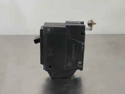 Used GENERAL ELECTRIC THQB120 Switchgears British Columbia CA | Lenmark #241433