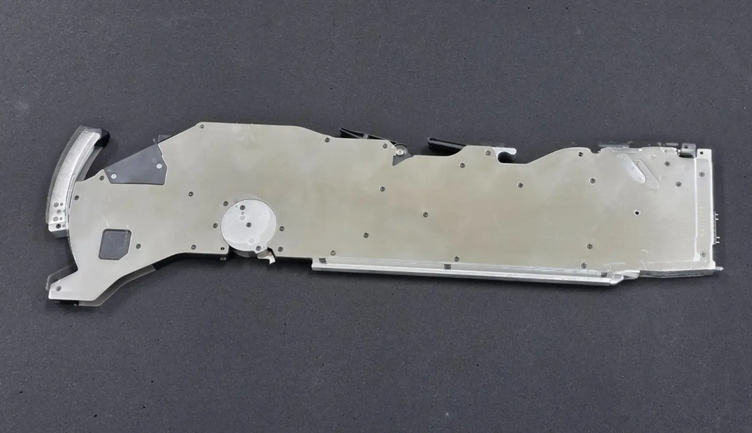 Used Universal Instruments 52595603 PCB Component Feeders Michigan US | 4Tech USA #1540664