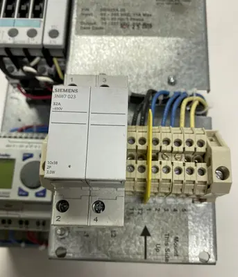USED SIEMENS 300025A.00