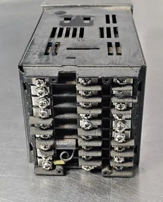 Honeywell UDC3000 Universal Digital Limit Controller (BIN531)