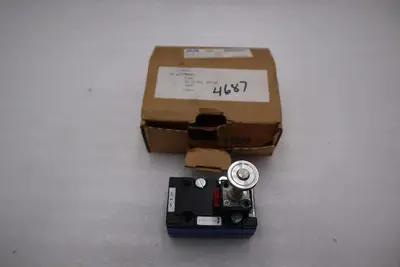 NEW BOSCH 581-111-010-0 PNEUMATIC DIRECTIONAL VALVE STOCK H1081A