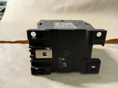 NEW EATON XTRE10B22A
