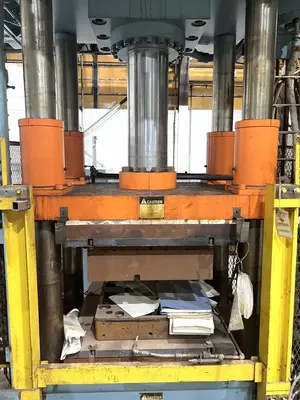 USED 1996 SCHULER SCHULER 4C 200T PRESS