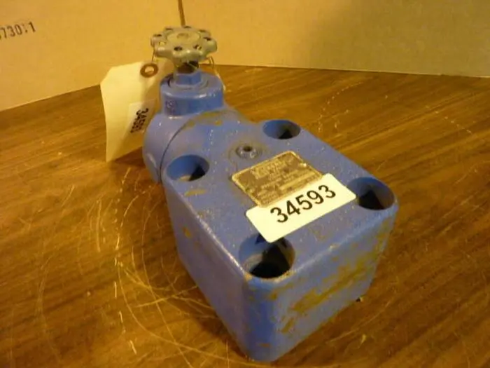 Used VICKERS CG 10 BV 10 Valves/Fittings Michigan US | Ideal Machinery #582464