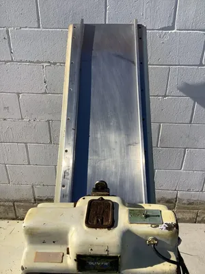 152-0393 Oliver Bread Slicer #797