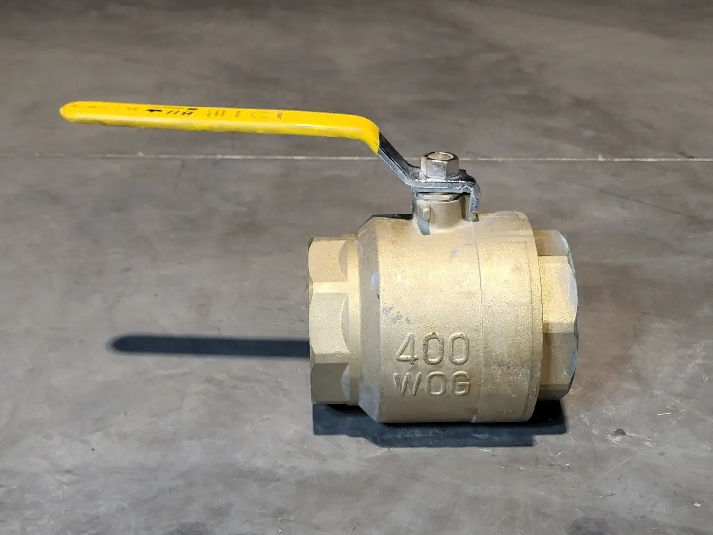 4", 400 WOG, 150 WSP, Ball Valve 119NPT