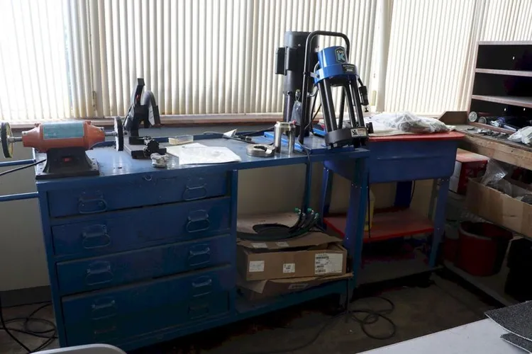 Used KURT _UNKNOWN_ Crimpers Ohio US | Yoder Brothers machinery #1413040