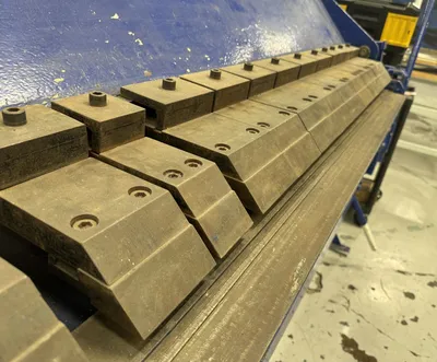 EDWARDS 600 Folder Apron Fabrication & Sheet Metal | Bowland Trading Ltd (6)