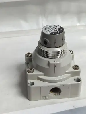 USED SMC VH300-03