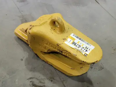 USED CATERPILLAR 472-0796