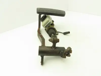 Yale Forklift Brake Pedal Master Cylinder Assembly Off ERC060GHN36TE084