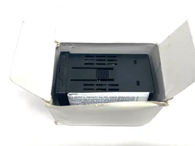 USED DWYER, LOVE CONTROLS TEMPERATURE CONTROLLER 1/16 DIN SIZE