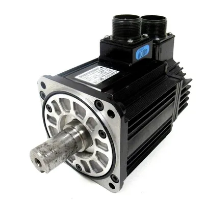 USED YASKAWA ELECTRIC SGMSH-10DCA61 SERVO MOTOR SGMSH10DCA61