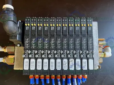 USED LOT OF 11 - REXROTH 0820055101 SOLENOID VALVE 24 VOLT, 0.34 WATTS