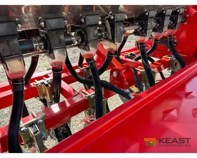 Used TAR RIVER _UNKNOWN_ Food Plot Seeders Iowa US | Keast Enterprises #1360509