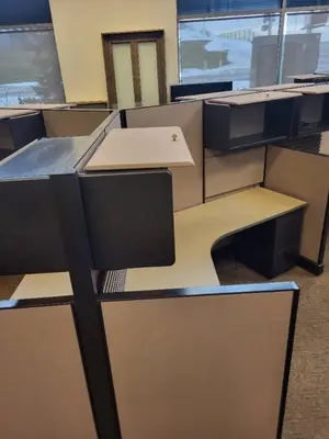 Herman Miller Three-Person Work Station Cubicle 120° with Acoustic Panels & Roll-Top Desk Wall Unit