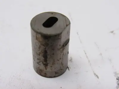 Dayton KDO50 75X8 .2540x .1290 Oblong Hole Press Fit Die Button Matrix Lot Of 4