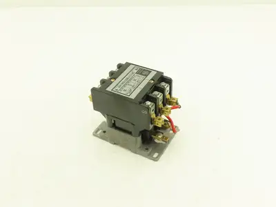 GE General Electric CR161FBG520A1AH Contactor 3-Pole 35A 120V Coil